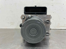Load image into Gallery viewer, ABS Pump Jaguar XF 2017 - NW477701
