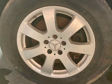 Load image into Gallery viewer, WHEEL RIM R320 R350 R500 R63 2007 07 17x7 - NW480841
