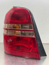 Load image into Gallery viewer, TAIL LIGHT LAMP ASSEMBLY Highlander 2001 01 2002 02 2003 03 Left - NW488328
