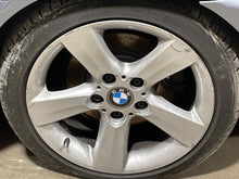Load image into Gallery viewer, Wheel BMW 320i 323i 325i 330i 00 04 - 06 17x8 5 Spoke - NW492111
