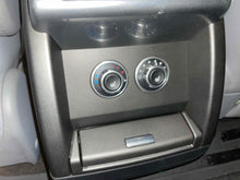 Load image into Gallery viewer, FRONT TEMPERATURE CONTROLS Land Rover Range Rover 10 11 12 - NW491771
