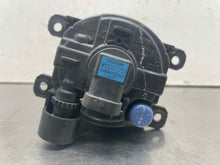 Load image into Gallery viewer, Park Lamp Light Nissan Leaf 2012 - NW506960
