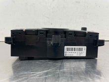 Load image into Gallery viewer, REAR TEMPERATURE CONTROLS ML350 ML500 R320 R350 R500 R63 06-08 - NW508863
