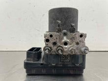Load image into Gallery viewer, ABS Pump  HIGHLANDER 2016 - NW511132
