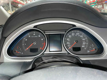 Load image into Gallery viewer, SPEEDOMETER CLUSTER Audi Q7 2013 13 2014 14 2015 15 - NW514624
