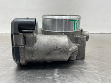 Load image into Gallery viewer, Throttle Body   2006 - NW516489
