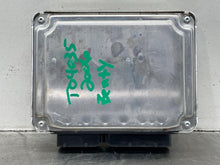 Load image into Gallery viewer, ECU ECM Computer   2006 - NW516213
