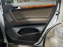 Load image into Gallery viewer, Rear Interior Door Trim Panel  AUDI Q7 2015 - NW505342
