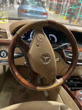 Load image into Gallery viewer, Steering Wheel Mercedes-Benz SL55 2011 - NW442791
