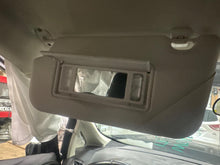 Load image into Gallery viewer, Interior Sun Visors Buick C-MAX 2017 - NW698016
