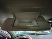 Load image into Gallery viewer, Interior Sun Visors Buick Regal 2018 - NW521621
