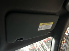 Load image into Gallery viewer, Interior Sun Visors Honda HR-V 2019 - NW698475

