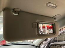 Load image into Gallery viewer, Interior Sun Visors Kia Stinger 2018 - NW698478
