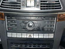 Load image into Gallery viewer, RADIO E250 Van CLS400 CLS550 E300 E350 E400 E550 E63 15 16 - NW710313
