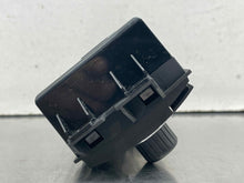 Load image into Gallery viewer, Temperature Controls Cadillac Escalade 2012 - NW713198
