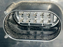 Load image into Gallery viewer, OUTER TAIL LIGHT LAMP Porsche Cayenne 11 12 13 14 Right - NW712579
