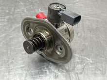 Load image into Gallery viewer, FUEL PUMP 228I 320i 328D 328i 328I GT 428i 528i X1 X3 X4 X5 Z4 12-18 - NW712595
