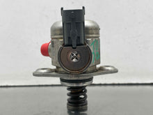 Load image into Gallery viewer, FUEL PUMP Land Rover Evoque LR2 12 13 14 15 16 17 - NW712602
