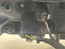 Load image into Gallery viewer, HEADLIGHT LAMP ASSEMBLY Gl350 Gl450 Gl550 2011 11 2012 12 Left - NW694577
