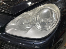 Load image into Gallery viewer, HEADLIGHT LAMP ASSEMBLY Porsche Cayenne 03 04 05 06 Left - NW714007
