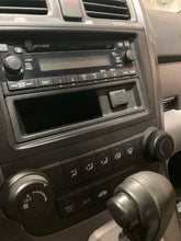 Load image into Gallery viewer, TEMPERATURE CONTROLS Honda CR-V 2007 07 2008 08 2009 09 - NW713991
