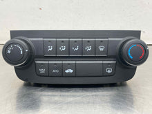 Load image into Gallery viewer, TEMPERATURE CONTROLS Honda CR-V 2007 07 2008 08 2009 09 - NW713991
