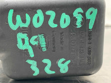 Load image into Gallery viewer, THROTTLE BODY BMW 323i 328i 528i Z3 1999 99 2000 00 - NW715624
