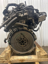 Load image into Gallery viewer, Engine Motor  INFINITI QX30 2017 - NW715589
