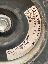 Load image into Gallery viewer, AC COMPRESSOR Mercedes C220 C36 E300 96 97 98 99 - 03 - NW715996
