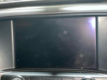 Load image into Gallery viewer, Info-Gps Screen  SIERRA 1500 PICKUP 2017 - NW717259
