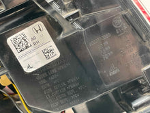 Load image into Gallery viewer, TAIL LIGHT LAMP ASSEMBLY Accord 2018 18 2019 19 2020 20 Right - NW718107
