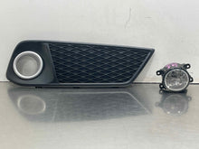 Load image into Gallery viewer, FOG LAMP LIGHT ILX RDX TL TSX CR-V Crosstour Pilot 10-18 Bumper Mounted - NW718520
