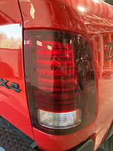 Load image into Gallery viewer, TAIL LIGHT LAMP ASSEMBLY 1500 Pickup 2500 Pickup 3500 Pickup 09-14 Right - NW718950
