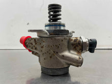 Load image into Gallery viewer, FUEL PUMP A6 A7 A8 Q5 Q7 S4 S5 SQ5 Touareg 12 13 14 15 16 17 - NW719976
