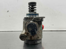 Load image into Gallery viewer, FUEL PUMP A6 A7 A8 Q5 Q7 S4 S5 SQ5 Touareg 12 13 14 15 16 17 - NW719976
