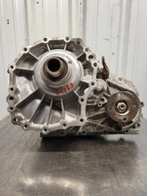Load image into Gallery viewer, TRANSFER CASE Armada Pathfinder QX56 2008 08 2009 09 10 11 12 13 - NW548202
