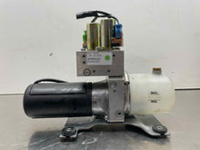 Load image into Gallery viewer, CONVERTIBLE TOP MOTOR Saab 9-3 04 05 06 07 08 09 10 - NW725433
