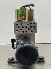 Load image into Gallery viewer, CONVERTIBLE TOP MOTOR Saab 9-3 04 05 06 07 08 09 10 - NW725433
