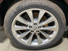 Load image into Gallery viewer, Wheel Rim Lincoln MKT 2010 - NW558166
