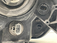 Load image into Gallery viewer, HEADLIGHT LAMP ASSEMBLY Toyota Sienna 2004 04 2005 05 Right - NW731497
