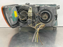 Load image into Gallery viewer, HEADLIGHT LAMP ASSEMBLY 560 560 SEL 560SL 86 87 88 89 Left - NW677580
