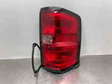 Load image into Gallery viewer, [INVENTORYCAR_YEAR_MAKE_MODEL] TAIL LIGHT LAMP ASSEMBLY Right - NW733007
