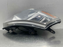 Load image into Gallery viewer, HEADLIGHT LAMP ASSEMBLY Nissan Versa 07 08 09 10 11 12 Right - NW736931

