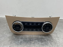 Load image into Gallery viewer, FRONT TEMPERATURE CONTROLS Gl350 Gl450 Gl550 GL63 AMG GLE300d 14-17 - NW739071

