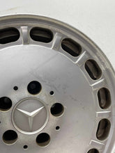 Load image into Gallery viewer, WHEEL 300E 420 350 560SEC 560SEL 16x6.5 88 89 90 91 - NW739227
