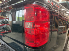 Load image into Gallery viewer, [INVENTORYCAR_YEAR_MAKE_MODEL] TAIL LIGHT LAMP ASSEMBLY Right - NW740960
