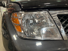 Load image into Gallery viewer, HEADLIGHT LAMP ASSEMBLY Nissan Frontier 09 10 11 12 13 14 Right - NW742799
