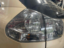 Load image into Gallery viewer, OUTER TAIL LIGHT LAMP Lexus RX330 RX350 04 05 06 07 08 09 Left - NW743111
