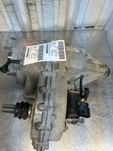 Load image into Gallery viewer, Transfer Case  DODGE 1500 PICKUP 2017 - NW743688
