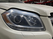 Load image into Gallery viewer, HEADLIGHT LAMP ASSEMBLY Gl350 Gl450 Gl550 GL63 AMG 13-16 Right - NW745095

